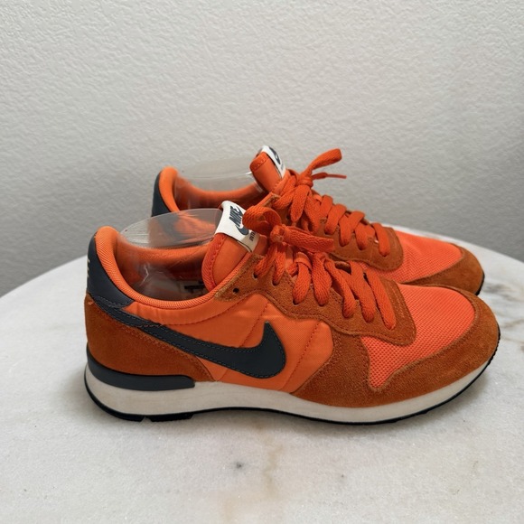 Nike Internationalist Electric Orange Dark Grey - 631754-801 Size 7 - Picture 3 of 6